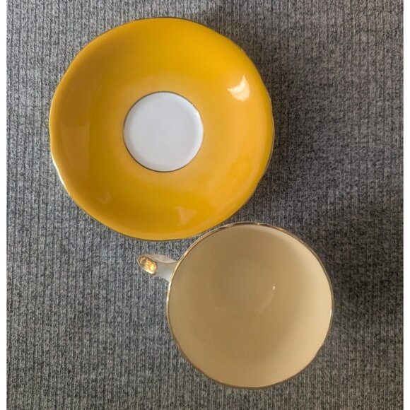 Vintage Aynsley #2601 Yellow/White Rose Cup and Saucer Set, NM/EUC - Picture 4 of 5